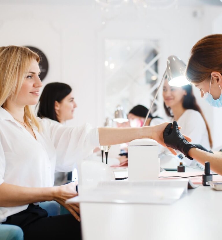 Jak otworzyć salon kosmetyczny? Praktyczny poradnik