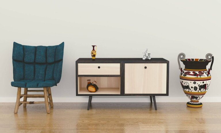 Jak eksponować designerskie meble w małych mieszkaniach? Triki architektów wnętrz