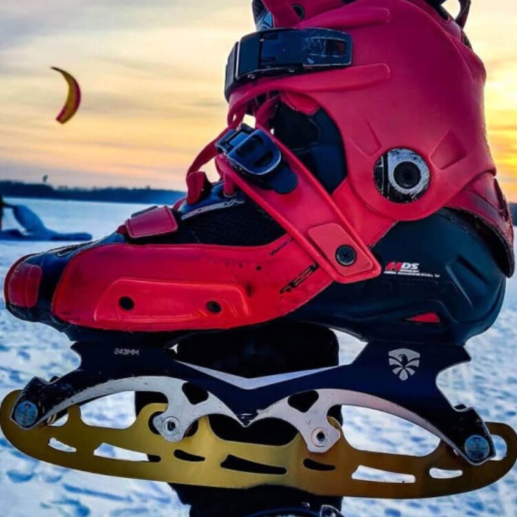 Płozy do rolek – praktyczny sposób na jazdę po lodzie całą zimę