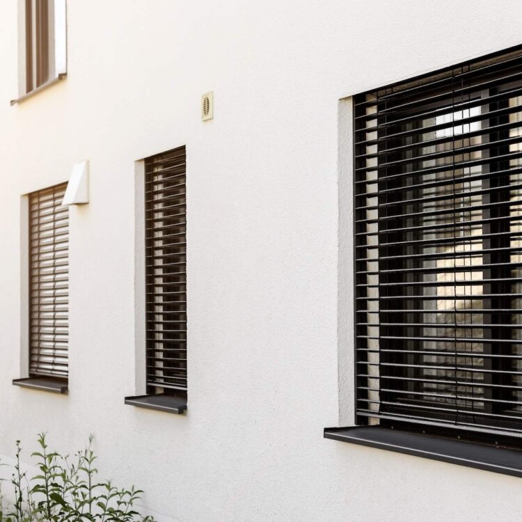 Rolety termoizolacyjne – czy warto się na nie zdecydować?