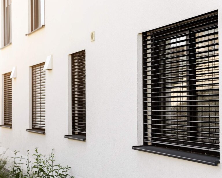 Rolety termoizolacyjne – czy warto się na nie zdecydować?
