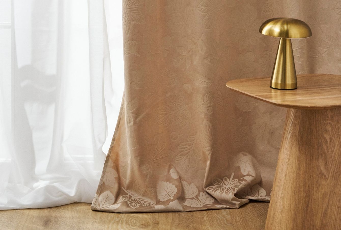 Jak uzyskać ładne ułożenie zasłon przy standardowych szerokościach