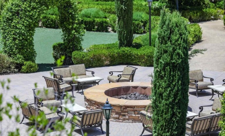 Inspiracje – miejsce na ognisko w ogrodzie. Zdjęcia