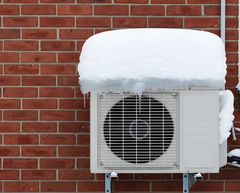 Jak korzystać z klimatyzacji domowej zimą?