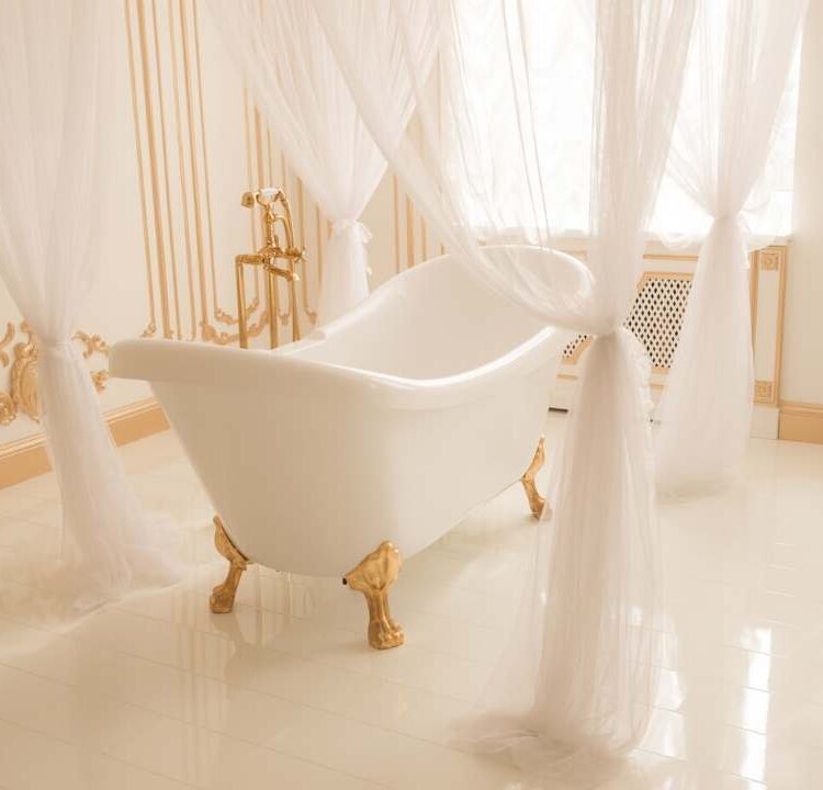 Nietypowe baterie wannowe – pomysły na nietuzinkowe łazienki