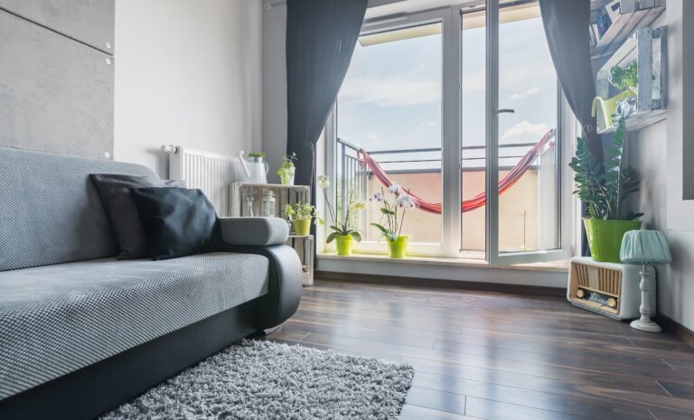 Drzwi tarasowe z niskim progiem – wygoda czy ryzyko strat ciepła?