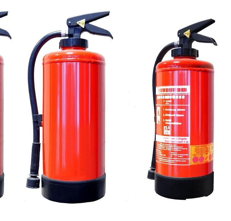 Kiedy warto zaopatrzyć się w gaśnicę proszkową o wadze aż 6 kg?