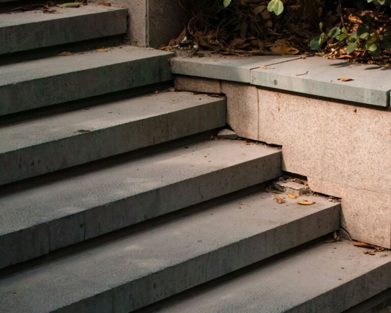 Inspiracje na schody zewnętrzne – 20 pomysłów ze zdjęciami i wskazówki