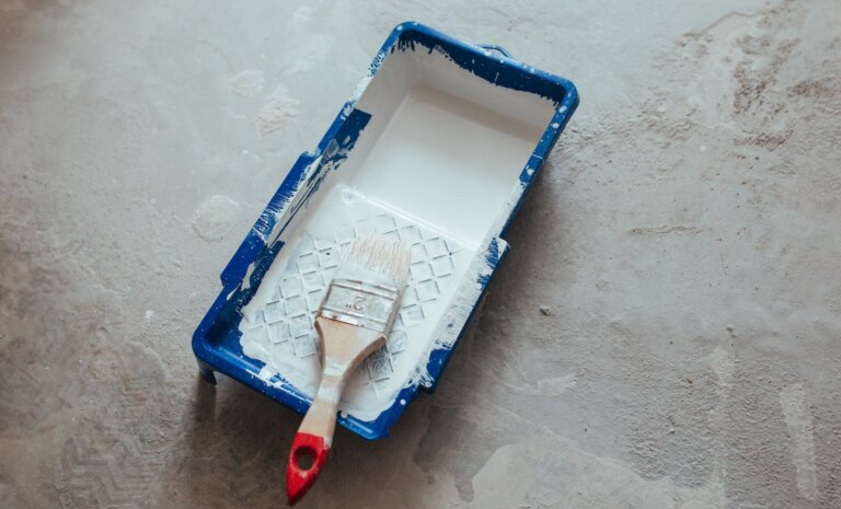 Najlepsza farba do betonu na zewnątrz – TOP 10 produktów