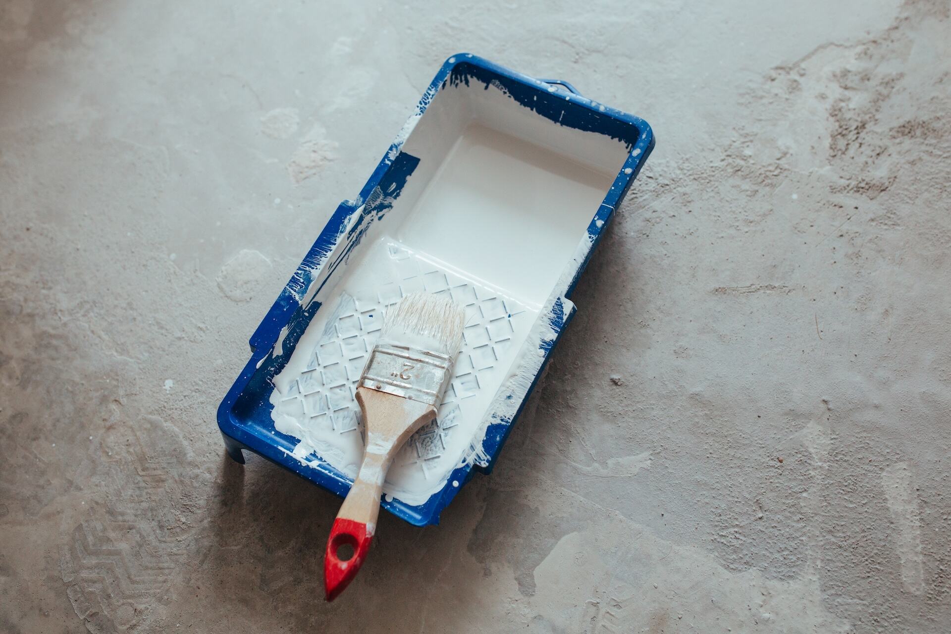 Najlepsza farba do betonu na zewnątrz – TOP 10 produktów