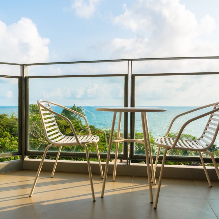 Balkon bez przecieków – od czego zacząć dobór systemu wykończeniowego?