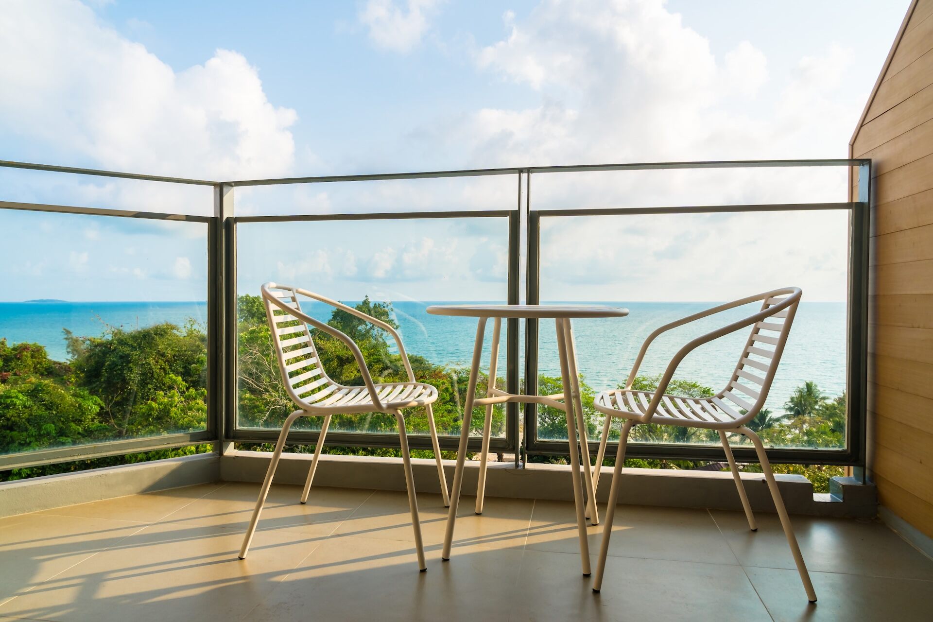 Balkon bez przecieków – od czego zacząć dobór systemu wykończeniowego?